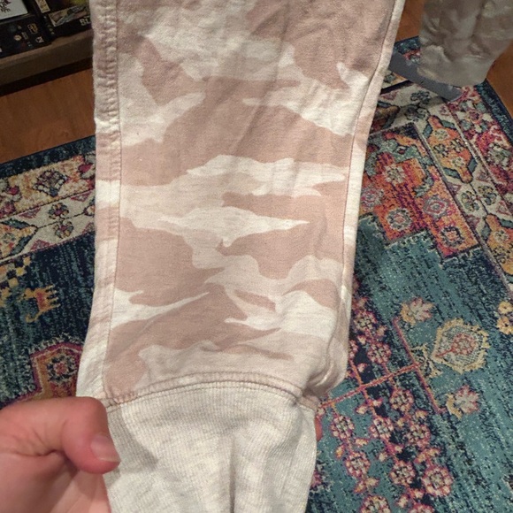 Athleta balanced printed jogger - Picture 6 of 10